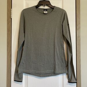 Nike Pro Shirt Women Medium Gray Thumb Holes Dri-FIT Compression Base Black Logo